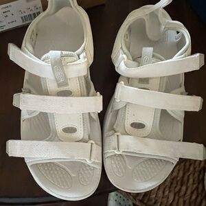 White Women’s Keen Sandals size 9